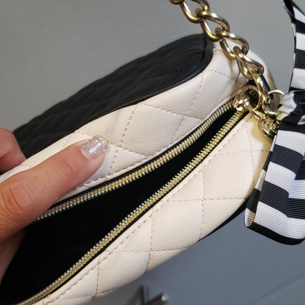 Betsey Johnson Crossbody Purse - Picture 15 of 16